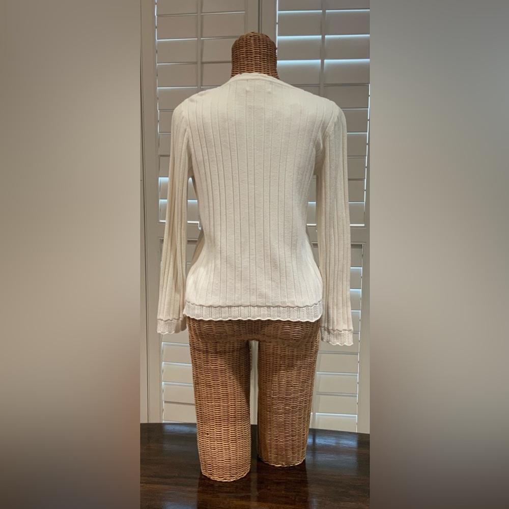 CreamTop - Picture 2 of 3